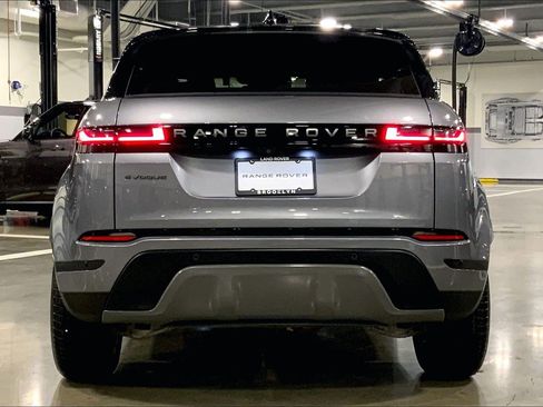 Used 2025 Land Rover Range Rover Evoque S image 4