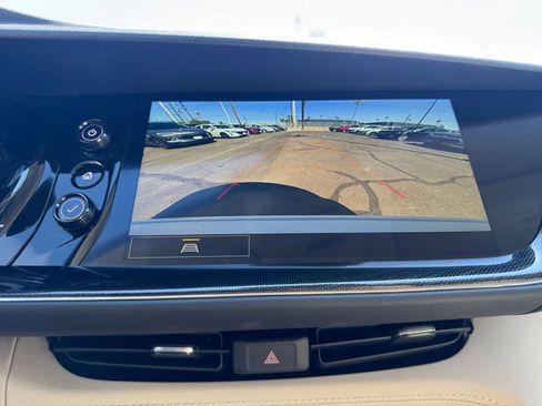 Used 2023 Buick Envision Essence image 17