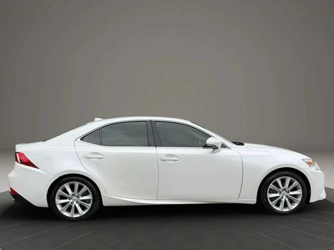 Used 2016 Lexus IS 300 AWD image 7