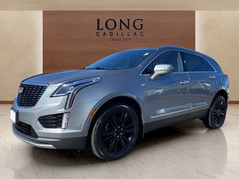 Used 2023 Cadillac XT5 Premium Luxury w/ Technology Package AWD/4WD image 1