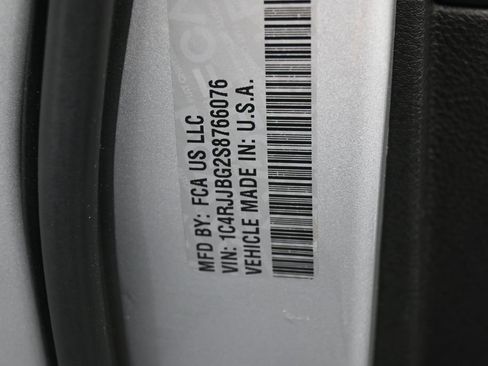 Used 2025 Jeep Grand Cherokee L Limited RWD image 15