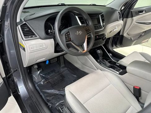Used 2018 Hyundai Tucson SE AWD/4WD image 9