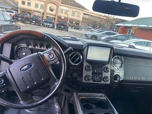 Used 2016 Ford F350 Platinum w/ FX4 Off-Road Package image 10