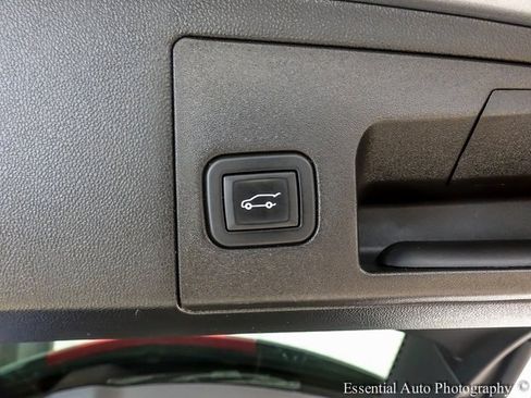 Certified 2021 Cadillac XT5 Premium Luxury image 21