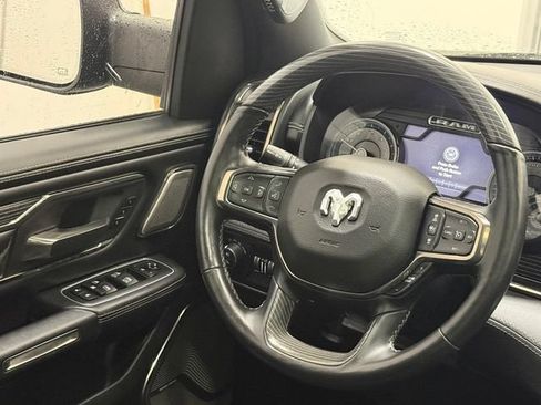Used 2020 RAM 1500 Limited w/ Black Appearance Package AWD/4WD image 12