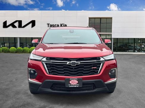 Used 2023 Chevrolet Traverse RS AWD/4WD image 2