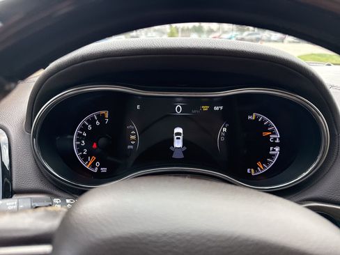 Used 2019 Jeep Grand Cherokee Overland image 21