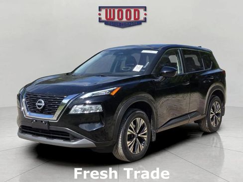 Used 2023 Nissan Rogue SV image 3