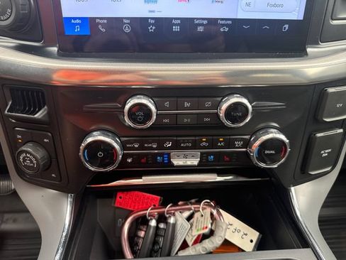 Used 2024 Ford F150 Lariat AWD/4WD image 28