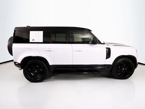 Used 2023 Land Rover Defender 110 V8 AWD/4WD image 4