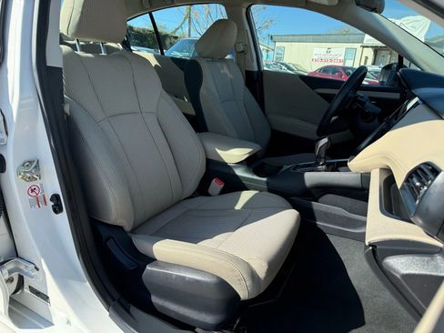 Used 2020 Subaru Legacy Premium image 12