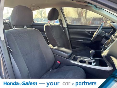 Used 2015 Nissan Altima 2.5 SV image 8