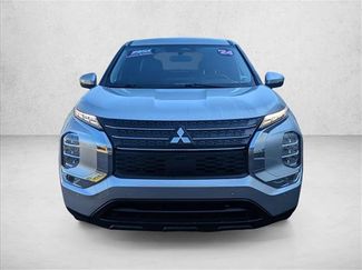 Used 2024 Mitsubishi Outlander SE video 2