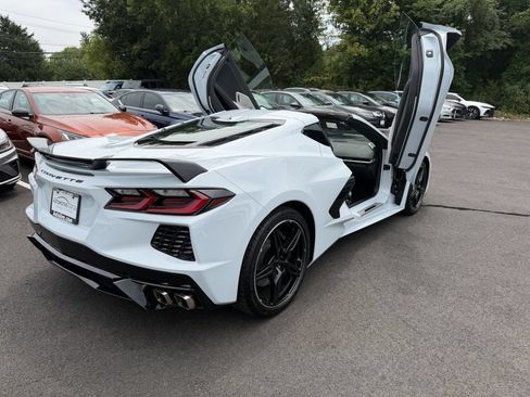 Used 2021 Chevrolet Corvette Stingray Preferred Cpe w/ Z51 Performance Package RWD image 8