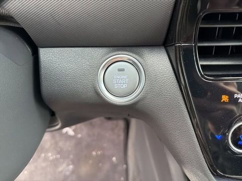 Used 2021 Hyundai Ioniq Limited image 20