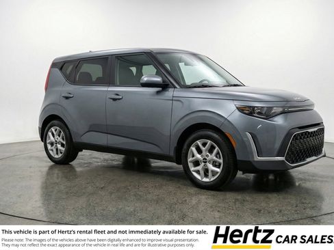 Used 2025 Kia Soul LX w/ LX Technology Package FWD image 1