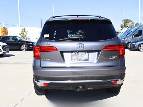 Used 2016 Honda Pilot Touring image 4