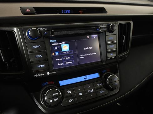 Used 2014 Toyota RAV4 XLE AWD/4WD image 25
