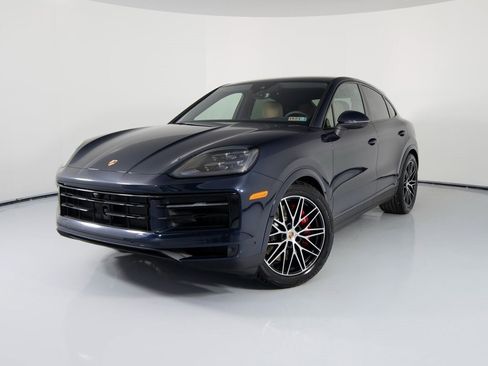 New 2026 Porsche Cayenne S image 6