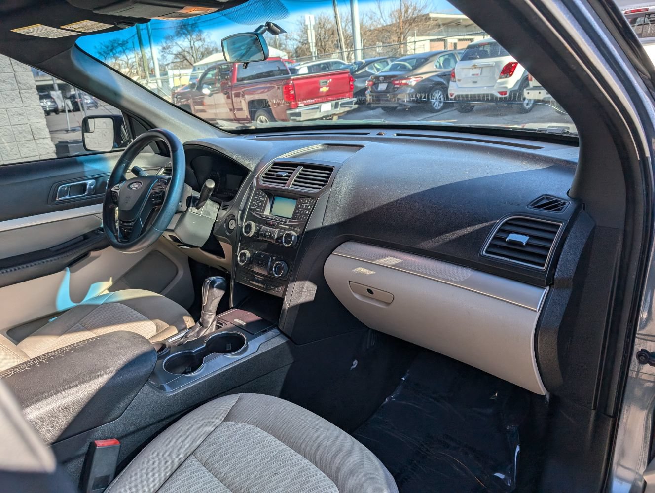 Used 2018 Ford Explorer FWD image 13