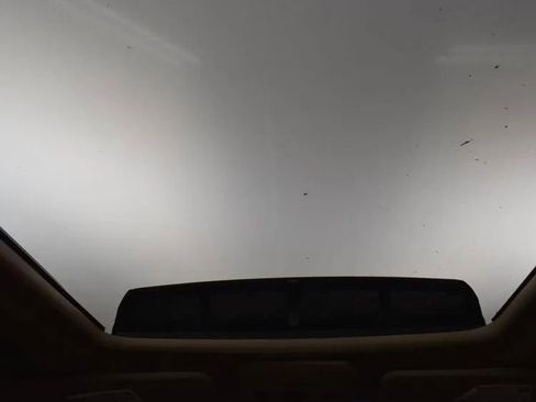 Used 2007 Cadillac SRX w/ Premium Seating Package image 19