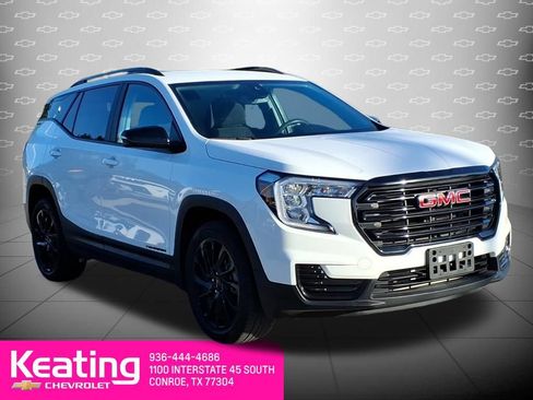 Used 2024 GMC Terrain SLE w/ Elevation Edition FWD image 3
