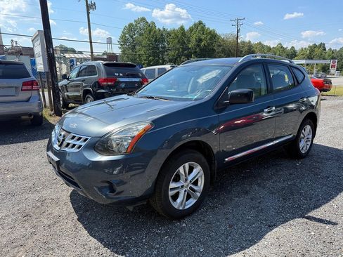 Used 2014 Nissan Rogue S w/ Convenience Package AWD/4WD image 3