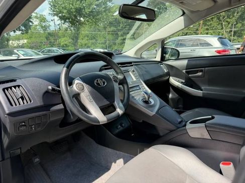 Used 2014 Toyota Prius Four FWD image 10