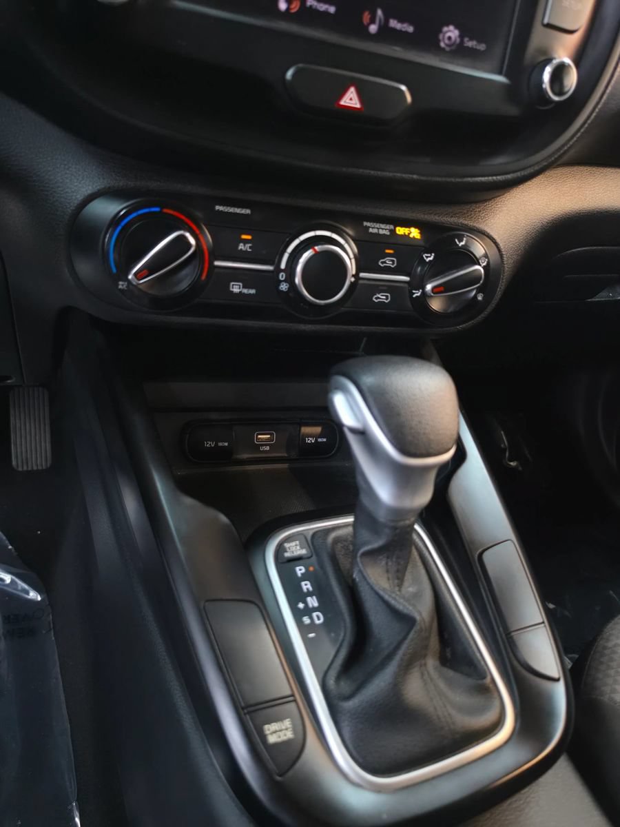 Used 2024 Kia Soul LX w/ Option Group 015 FWD image 23