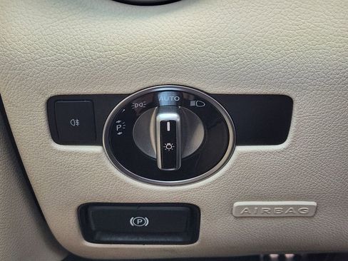 Certified 2016 Mercedes-Benz SLK 300 image 22