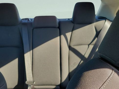 Used 2022 Toyota Corolla LE image 21