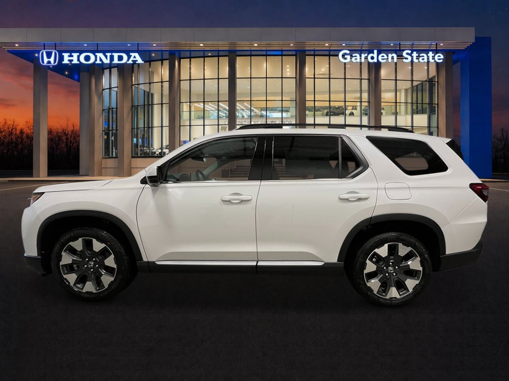 New 2026 Honda Pilot Touring image 2