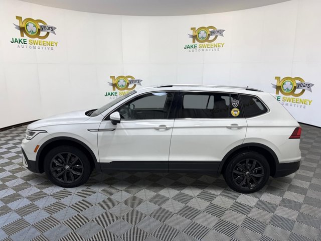 Used 2024 Volkswagen Tiguan SE AWD/4WD image 12