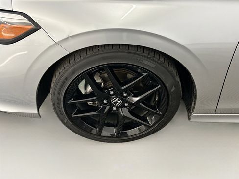 Used 2025 Honda Civic Sport image 11