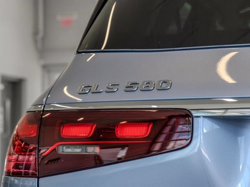 New 2026 Mercedes-Benz GLS 580 4MATIC image 22