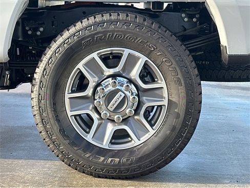 New 2026 Ford F250 Lariat w/ Lariat Ultimate Package image 40