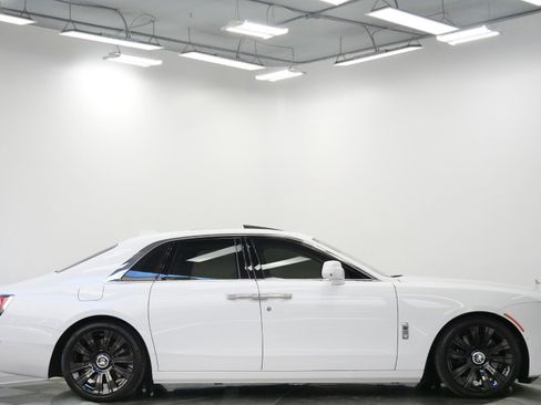 Used 2022 Rolls-Royce Ghost w/ Ghost Package AWD/4WD image 57