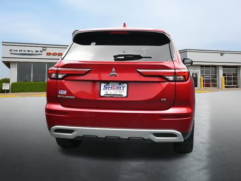 Used 2022 Mitsubishi Outlander SE FWD image 4