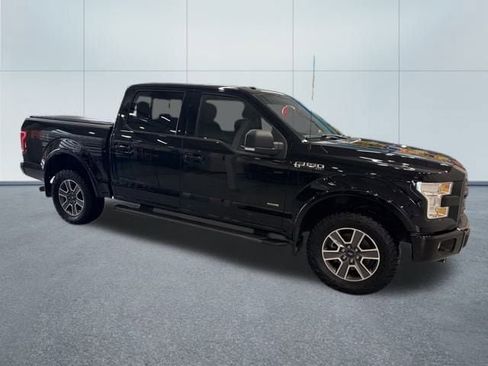 Used 2017 Ford F150 XLT w/ Equipment Group 302A Luxury image 8