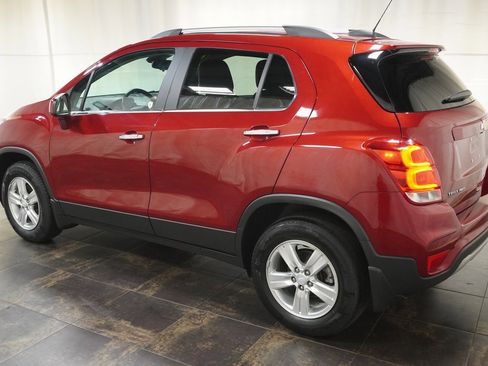 Used 2018 Chevrolet Trax LT w/ LT Convenience Package image 7