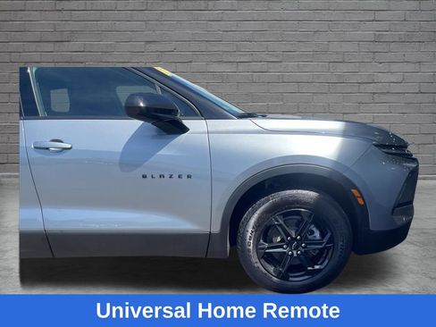 Used 2024 Chevrolet Blazer LT w/ Convenience Package AWD/4WD image 11