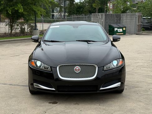 Used 2014 Jaguar XF RWD image 7
