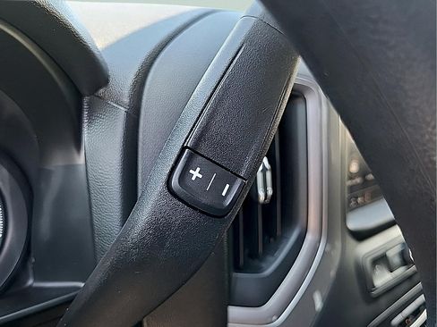 Used 2021 Chevrolet Silverado 1500 Custom Trail Boss AWD/4WD image 18