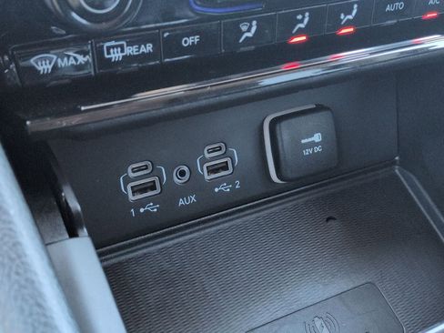 Used 2023 Jeep Grand Cherokee L Laredo w/ Luxury Tech Group I AWD/4WD image 30