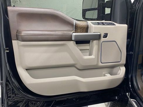 Used 2019 Ford F350 Limited image 14