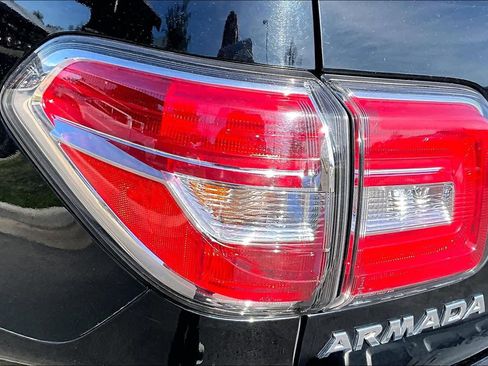 Used 2019 Nissan Armada Platinum w/ Captain's Chairs Package image 28