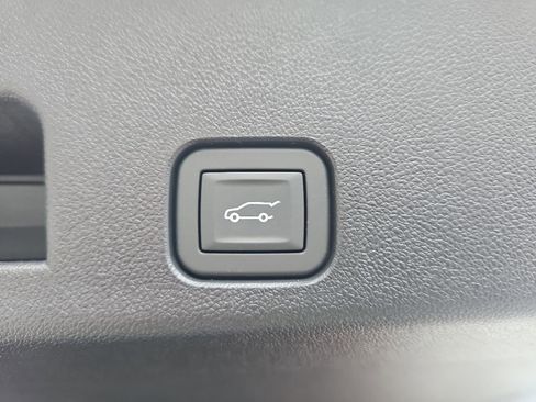 New 2026 GMC Acadia Elevation w/ Elevation Premium Package AWD/4WD image 23