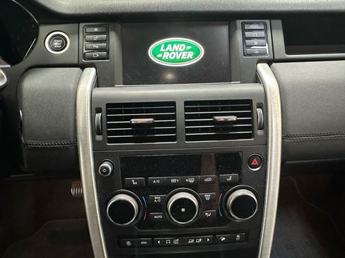 Used 2019 Land Rover Discovery Sport HSE AWD/4WD image 18