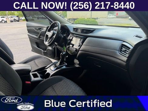 Used 2020 Nissan Rogue S FWD image 25