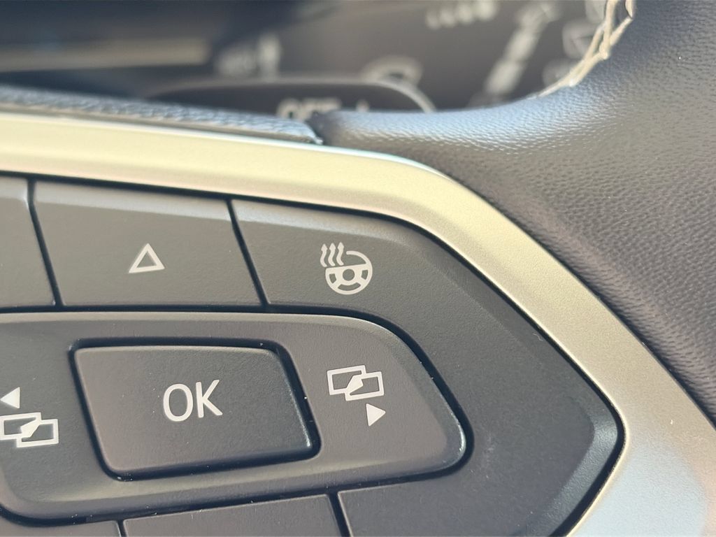 Certified 2026 Volkswagen Atlas SE FWD image 17